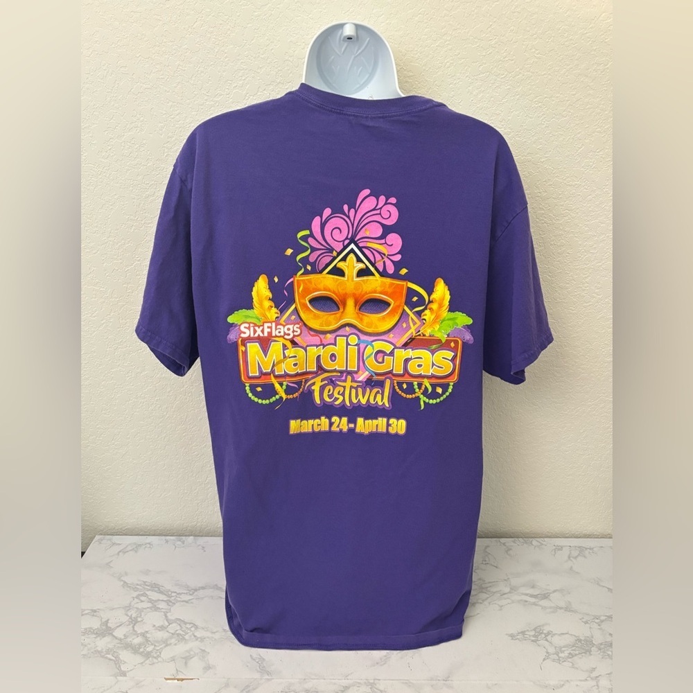 Six Flags Over Texas Women’s T Shirt Sz L Purple Mardi Gras Festival Tee - Picture 4 of 4